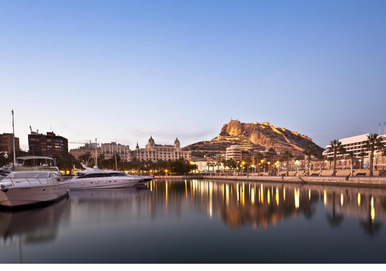 Luxury New Apartment City Centre & Beach, Alicante Eksteriør bilde