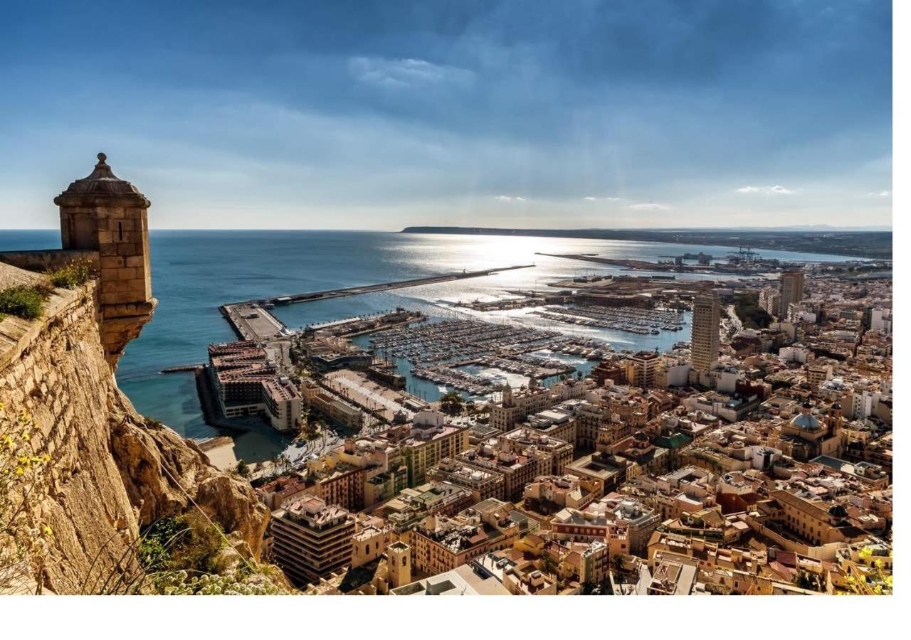 Luxury New Apartment City Centre & Beach, Alicante Eksteriør bilde