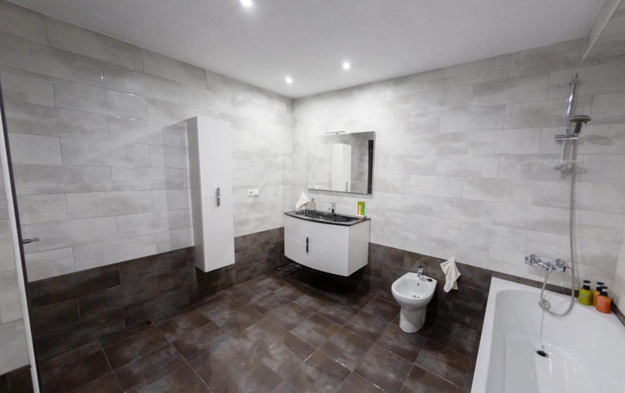 Luxury New Apartment City Centre & Beach, Alicante Eksteriør bilde