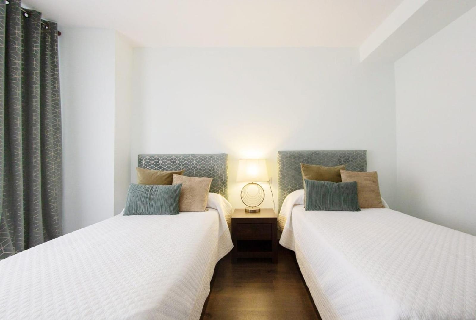 Luxury New Apartment City Centre & Beach, Alicante Eksteriør bilde